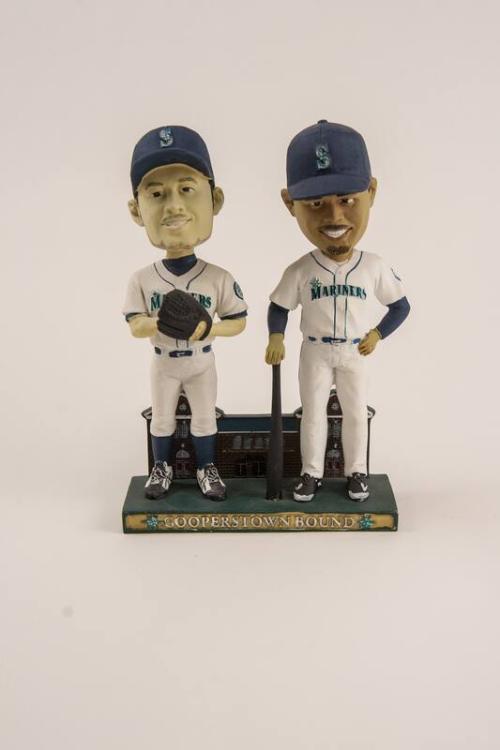 Ken Griffey Jr. and Ichiro Suzuki dual bobblehead