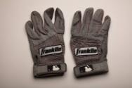 Yermin Mercedes batting gloves, 2021 April 02