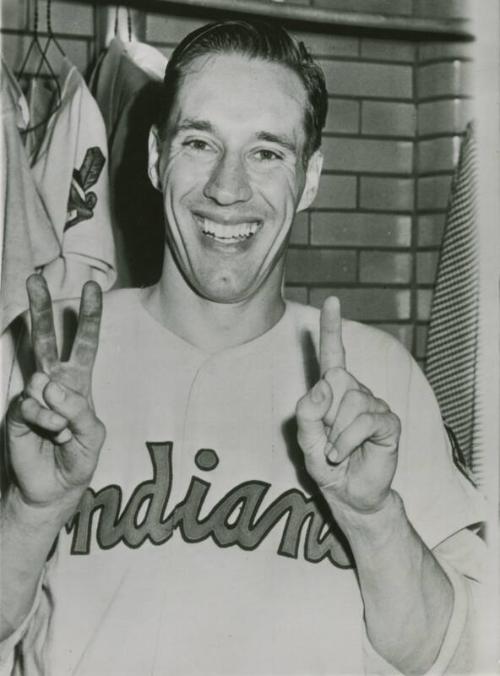 Bob Feller Holding Up Three Fingers photograph, 1951 September 03