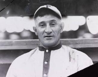 Honus Wagner photograph, 1910 or 1911