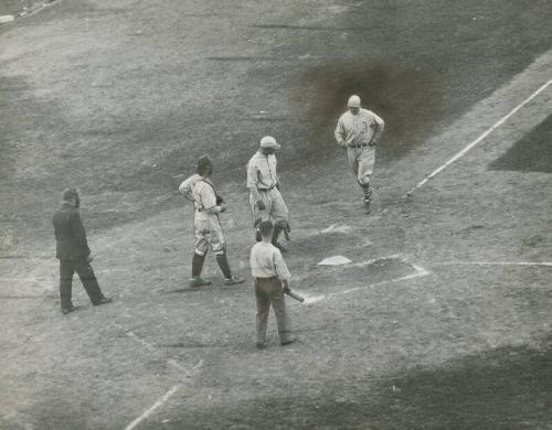 Jimmie Foxx Running Home photograph, 1929 October 08