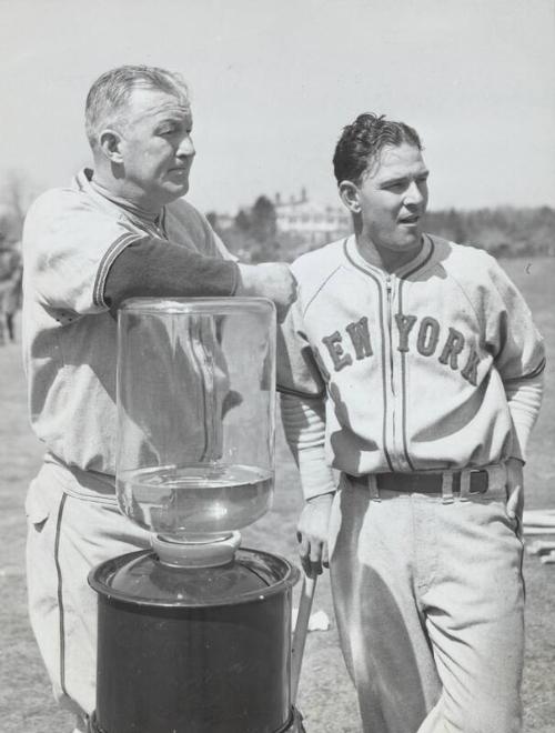 Mel Ott and Gabby Hartnett photograph, probably 1943