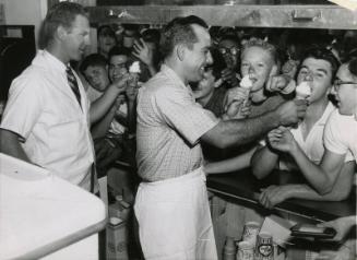 Yogi Berra and Whitey Ford photograph, 1955 June 20