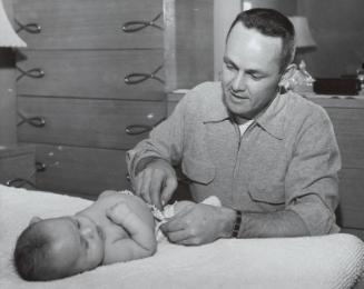 Nellie Fox with Daughter photograph, 1957 January