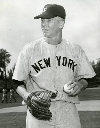 Bob Kuzava photograph, 1952