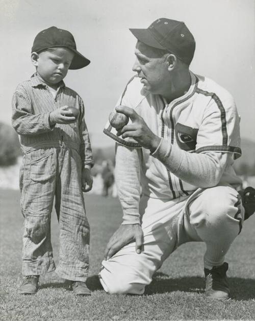 Thornton Lee with Young Fan photograph, 1942 March 03