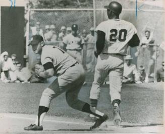 Mickey Mantle and Paul Casanova photograph, 1967 March