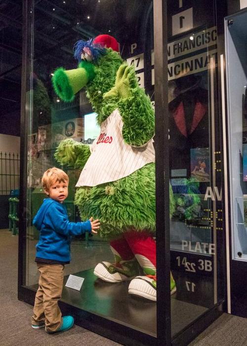 Son of Cody Ross at the National Baseball Hall of Fame and Museum photograph, 2017 May 26