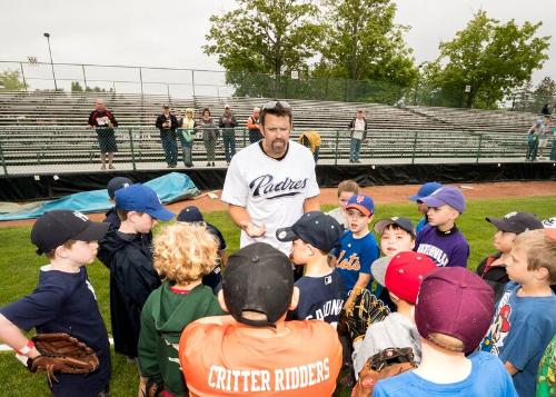 Heath Bell Instructing Participants photograph, 2017 May 26