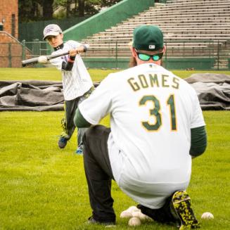 Jonny Gomes Instructing Participants photograph, 2017 May 26