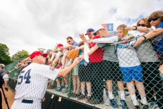 Goose Gossage Signing Autographs photograph, 2017 May 27