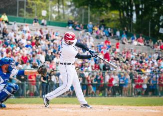 Craig Monroe Batting photograph, 2017 May 27