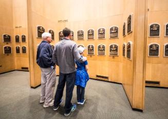 Fans at the National Baseball Hall of Fame and Museum photograph, 2017 May 26