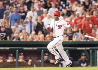 Michael Taylor Baserunning photograph, 2017 June 12