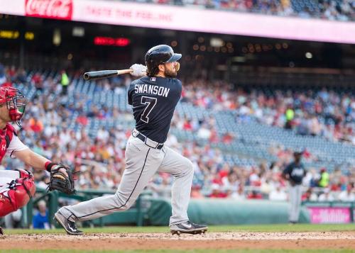 Dansby Swanson Batting photograph, 2017 June 12