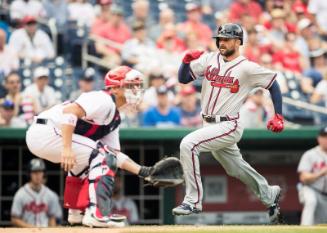 Nick Markakis Baserunning photograph, 2017 June 14