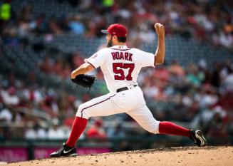 Tanner Roark Pitching photograph, 2017 June 14