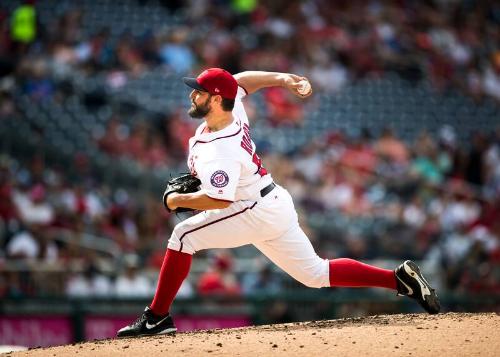 Tanner Roark Pitching photograph, 2017 June 14