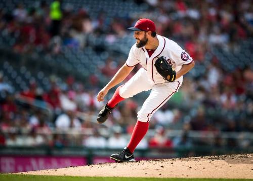 Tanner Roark Pitching photograph, 2017 June 14