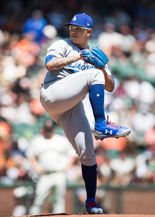 Julio Urias Pitching photograph, 2017 April 27