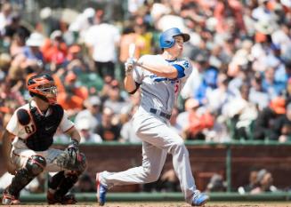 Corey Seager Batting photograph, 2017 April 27