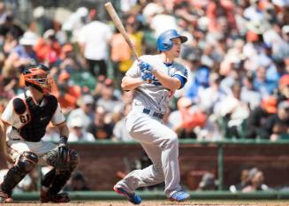 Corey Seager Batting photograph, 2017 April 27