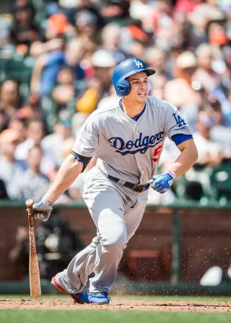 Corey Seager Baserunning photograph, 2017 April 27