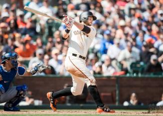 Brandon Belt Batting photograph, 2017 April 27