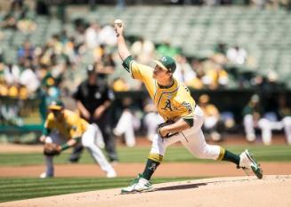 Daniel Mengden Pitching photograph, 2017 June 03