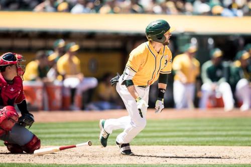 Jed Lowrie Baserunning photograph, 2017 June 03