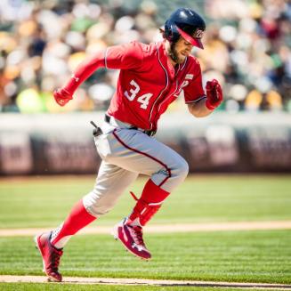 Bryce Harper Baserunning photograph, 2017 June 04