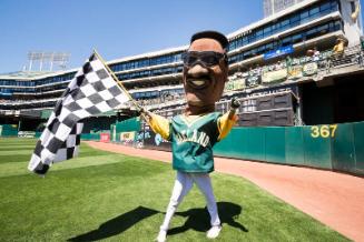 Rickey Henderson Mascot photograph, 2017 June 04