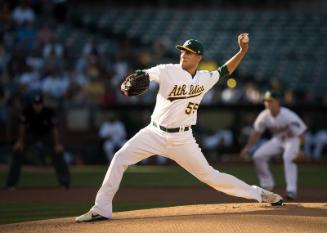 Sean Manaea Pitching photograph, 2017 June 16