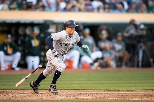 Ronald Torreyes Baserunning photograph, 2017 June 16