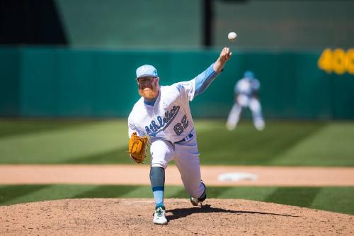 Sean Doolittle Pitching photograph, 2017 June 18