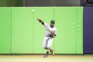 Andrew McCutchen Fielding photograph, 2017 April 30