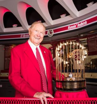 Red Schoendienst and 1967 World Series Championship Trophy photograph, 2017 June 06