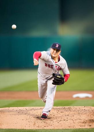 Hector Velazquez Pitching photograph, 2017 May 18