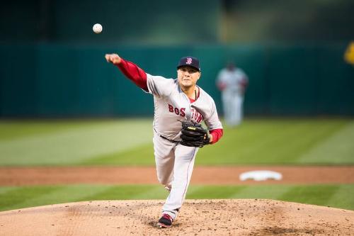 Hector Velazquez Pitching photograph, 2017 May 18