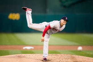 Hector Velazquez Pitching photograph, 2017 May 18