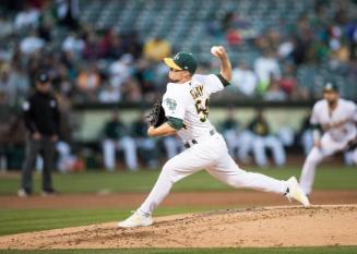 Sonny Gray Pitching photograph, 2017 May 18