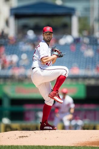 Gio Gonzalez Pitching photograph, 2017 June 10