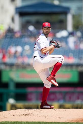 Gio Gonzalez Pitching photograph, 2017 June 10