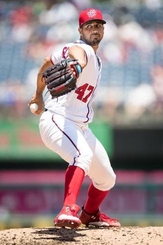 Gio Gonzalez Pitching photograph, 2017 June 10