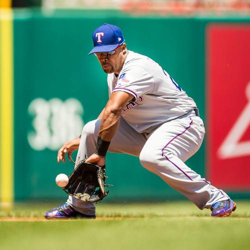 Adrian Beltre Fielding photograph, 2017 June 10