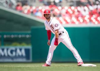 Bryce Harper on Base photograph, 2017 June 10