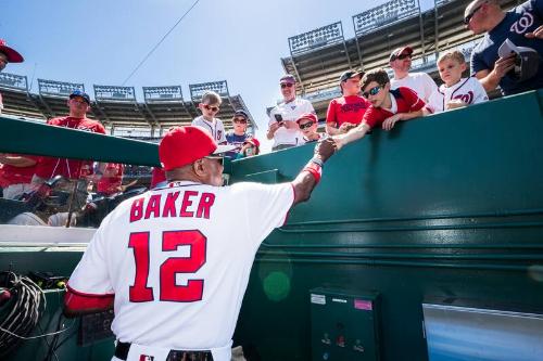 Dusty Baker Signing Autographs photograph, 2017 June 10