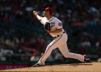 Max Scherzer Pitching photograph, 2017 June 11