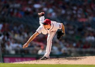 Max Scherzer Pitching photograph, 2017 June 11