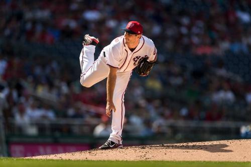 Max Scherzer Pitching photograph, 2017 June 11